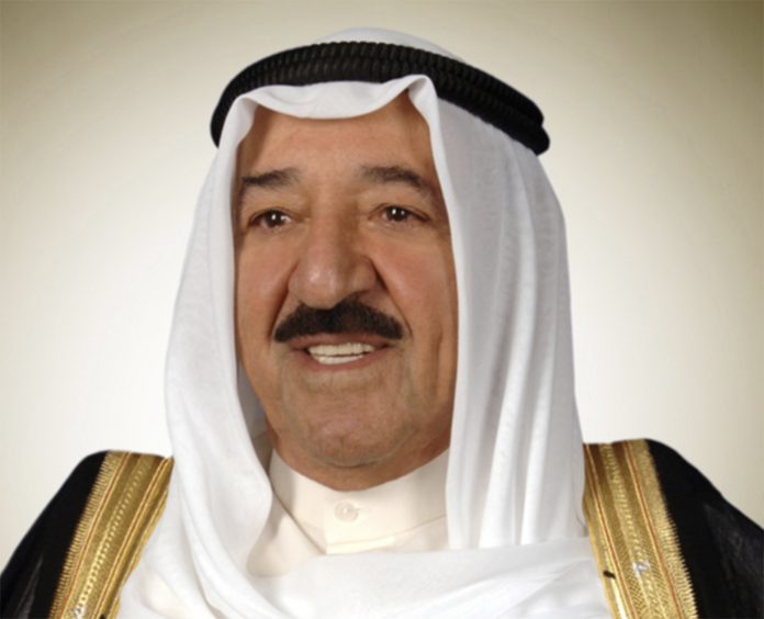Qatar hails Kuwaiti efforts to defuse Gulf crisis