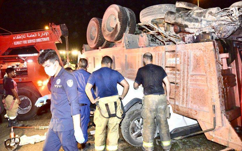 Three died and five injured in a truck accident in Jahra