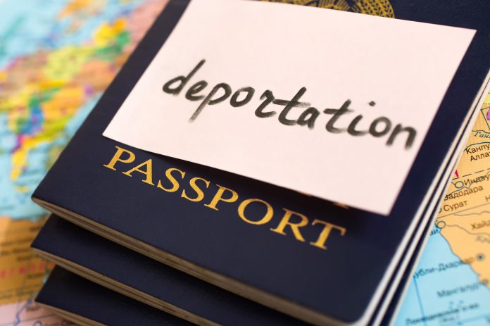 Kuwait expats deport